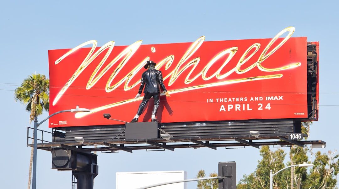 michael jackson moonwalk