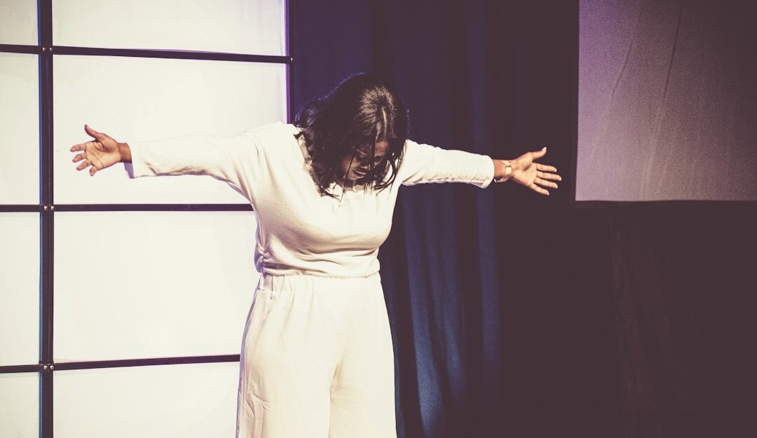 latino actress on stage